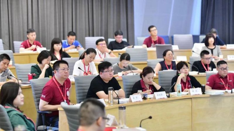 20241017-2 上观新闻 EMBA排名 图1