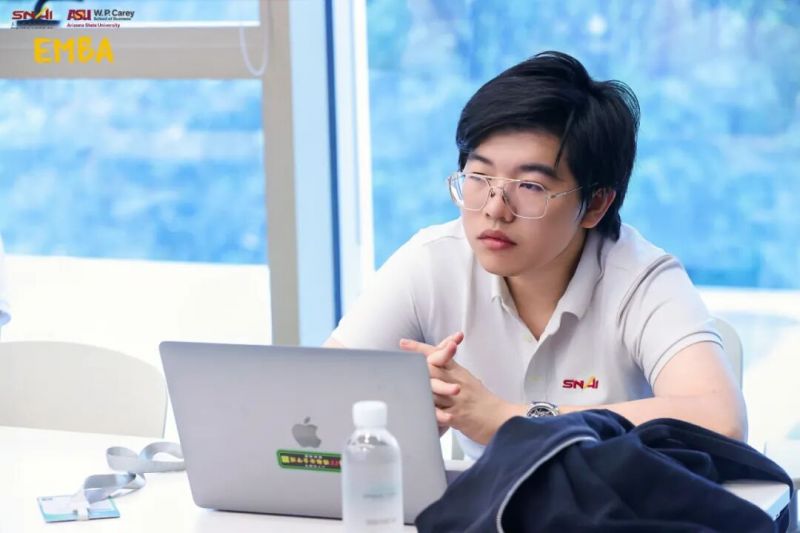 产出式研讨 | 穿越信息迷雾：一家中国AI公司出海的智慧博弈