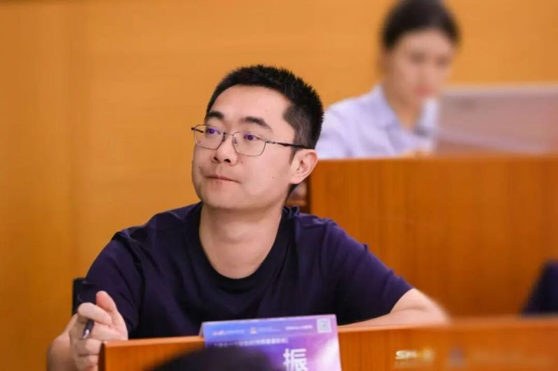 开学感悟 | 校友“回炉”记：淬炼与新生