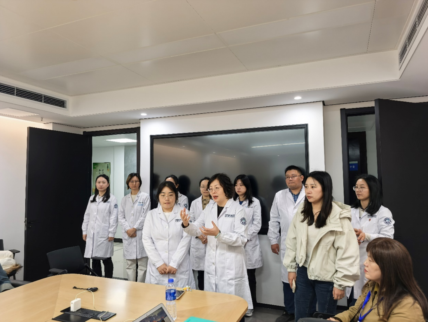 屏幕快照 2025-11-03 上午9.28.55